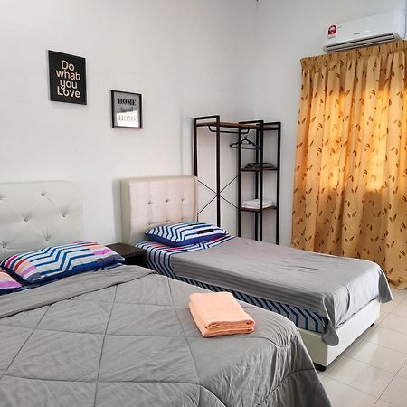 Laman Hanaz Pantai Cenang  Habitación foto